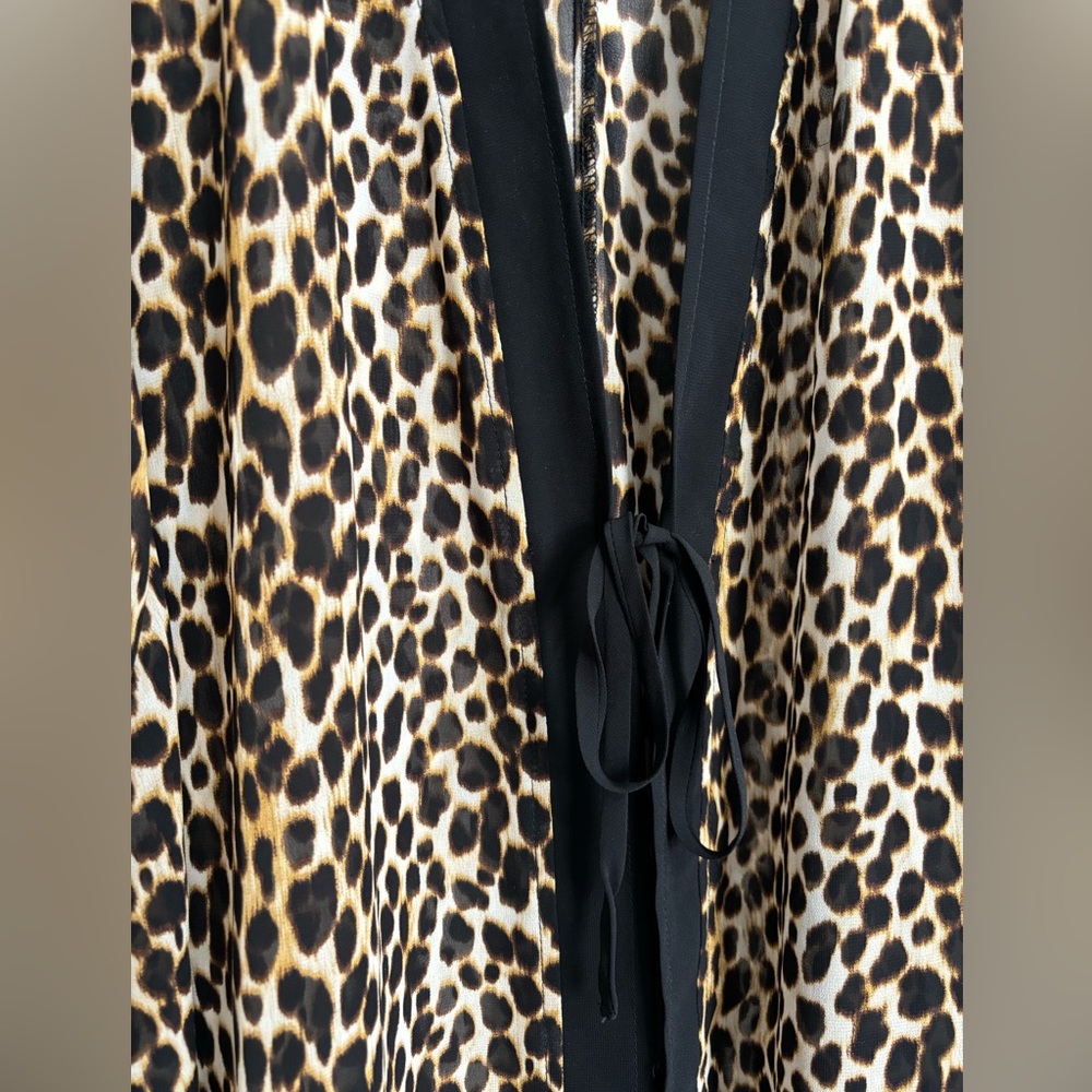 Torrid cover up / robe - Picture 13 of 13
